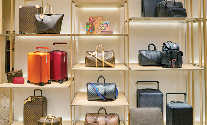 Louis Vuitton Handbags for sale in Rome, Italy